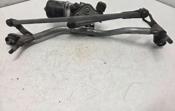 Citroen C3 Picasso Front wiper linkage and motor 9815497780