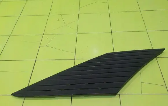 Lancia Beta Fender grill 