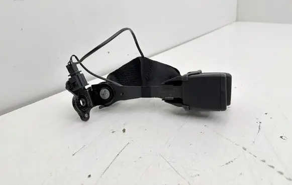 Audi Q2 - Rear seatbelt buckle 81A857739