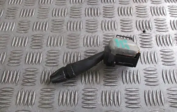 KIA Magentis Light switch