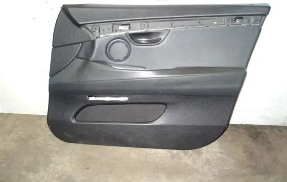 BMW 5 GT F07 Front door card panel trim