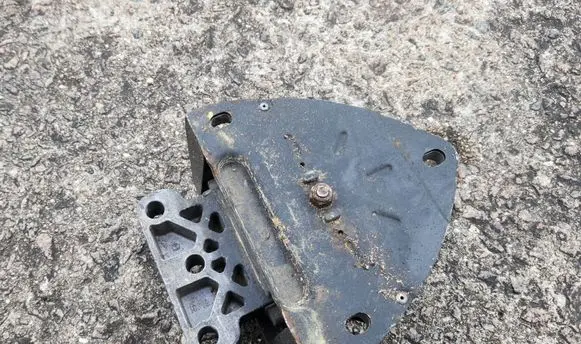 Volkswagen Polo III 6N 6N2 6NF Engine mount bracket 6N0199167B