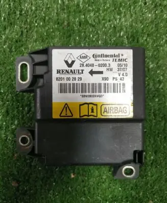 Dacia Sandero Airbag control unit/module 8201002829