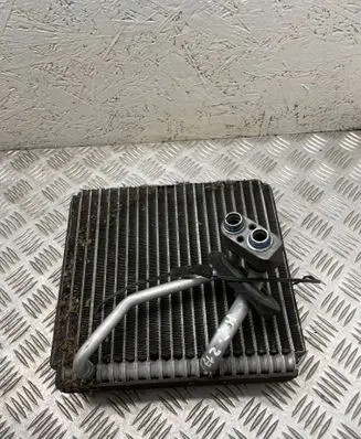 Air conditioning (A/C) radiator (interior)