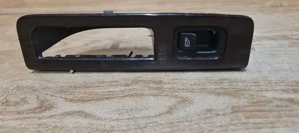 Volvo V50 Electric window control switch 30658449