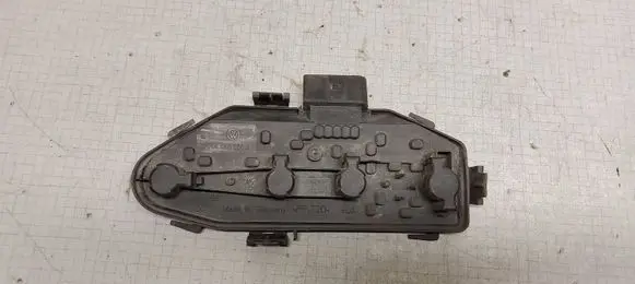 Volkswagen Transporter - Caravelle T5 Tail light bulb cover holder 7H0945258A