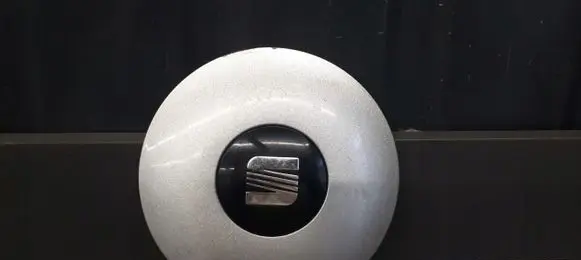 Seat Cordoba (6K) Original wheel cap 