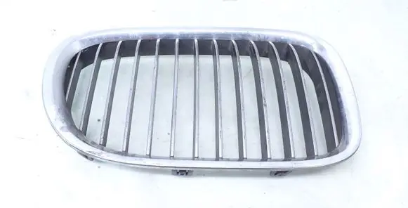 BMW 7 E65 E66 Front bumper upper radiator grill 10627110 7211658 51137211658