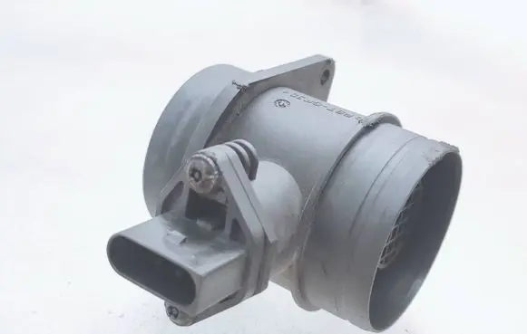 Seat Ibiza IV (6J,6P) Mass air flow meter 0281002531 038906461B