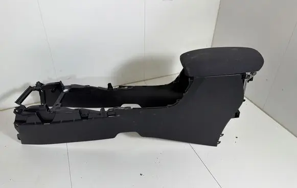 Toyota Corolla Cross Center console 5881016010