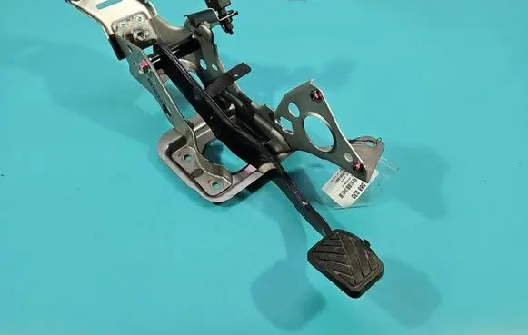 Suzuki Celerio Pedal assembly IMPRK1588035