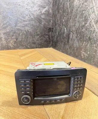 Mercedes-Benz GL X164 Radio/CD/DVD/GPS head unit A1648202279 6C003389 A2038270062