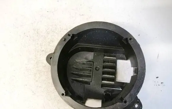 Side speaker trim/cover