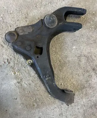 Hyundai Galloper Front lower control arm/wishbone