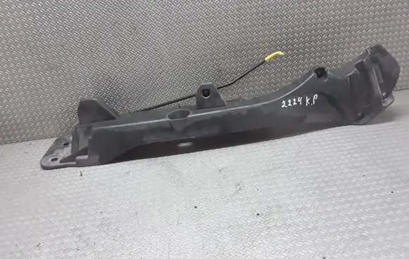Renault Clio III Fender mounting bracket 8200314930