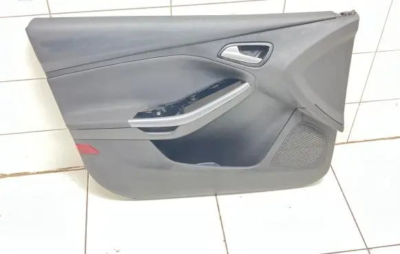Ford Focus Front door card panel trim A1200009 BM51A23943 DU83307L11