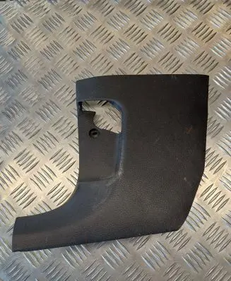 Foot area side trim
