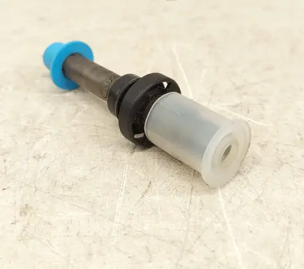 Mercedes-Benz S W126 Fuel injector 0000785723 A0000785723 0437502035