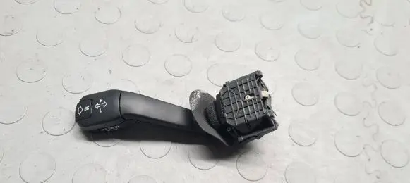 BMW 7 E38 Indicator stalk 8352172