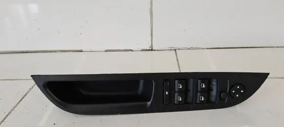 BMW 5 E60 E61 Electric window control switch 9122110 09W24E01 MT242100131