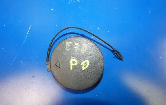 BMW X5 E70 Front tow hook cap/cover