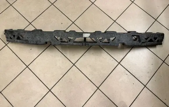 Front bumper foam support bar