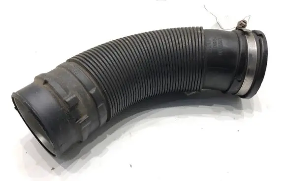Opel Astra J Air intake hose/pipe 13265784