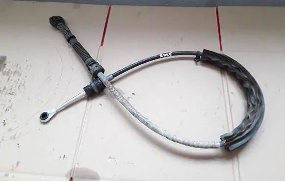 Skoda Octavia Mk3 (5E) Gear shift cable linkage 5Q0711266B