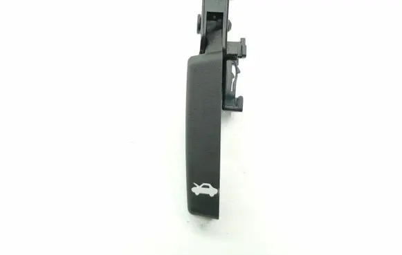 Engine bonnet (hood) release handle