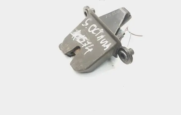 Skoda Octavia Mk2 (1Z) Loading door lock 1Z5827501D K1574