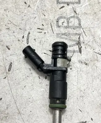 Mercedes-Benz S W221 Fuel injector A2720780249