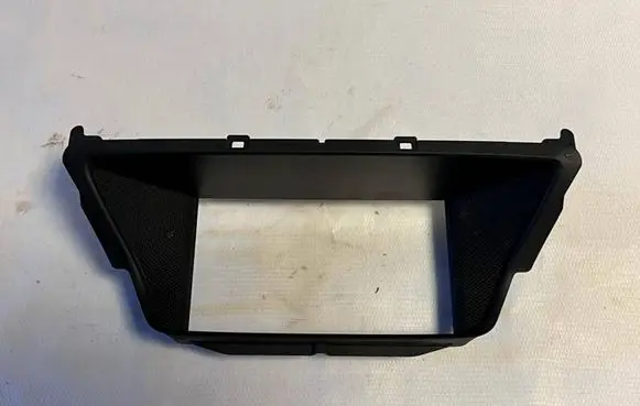 Mercedes-Benz CLS C218 X218 Radio/GPS head unit trim A2186800136 9029400