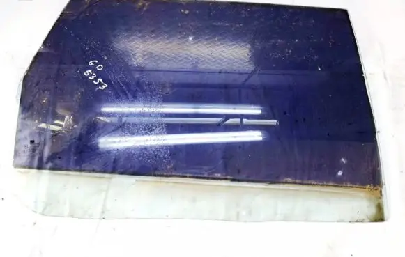 Hyundai Trajet Rear door window glass