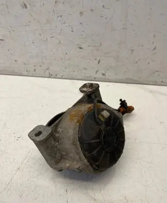 Audi A5 8T 8F Engine mount bracket