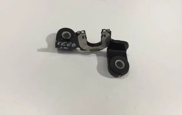 KIA Ceed Gear shift cable bracket 