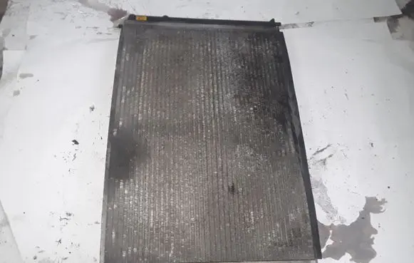 Hyundai H-1, Starex, Satellite Coolant radiator 253104A110