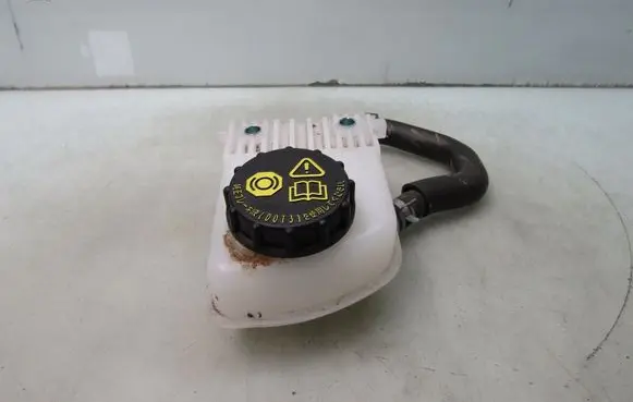 Mazda CX-30 Brake fluid reservoir filler cap with level sensor BDNP43551 CX30