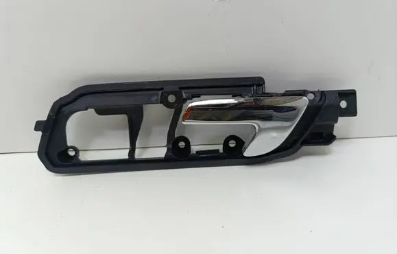 Volkswagen Polo IV 9N3 Front door interior handle 6Q1837173E
