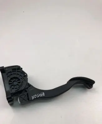 Citroen C4 II Picasso Accelerator throttle pedal 9674829780