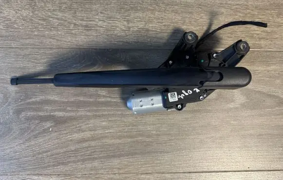 Ford Escape III Rear window wiper motor DS7317404BA