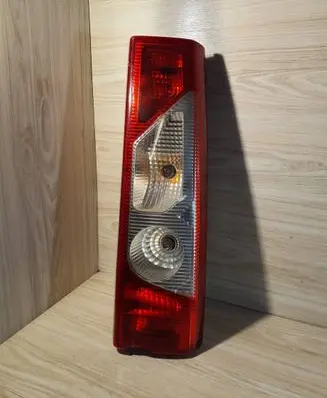 Peugeot Expert Rear/tail lights