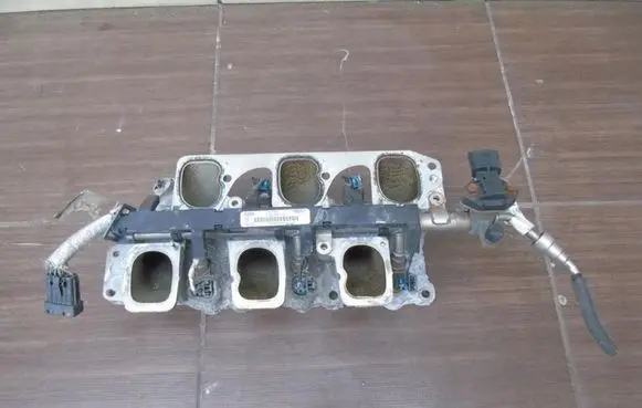 Opel Vectra C Intake manifold 12571079