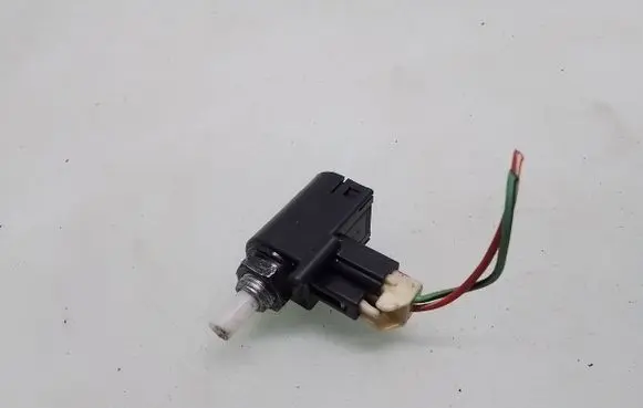 Toyota Avensis T250 Clutch pedal sensor 