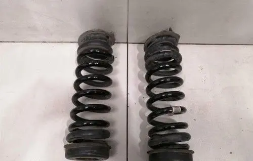 BMW M4 F82 F83 Rear coil spring
