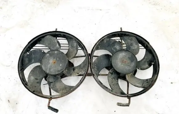 Renault Espace II Radiator cooling fan shroud