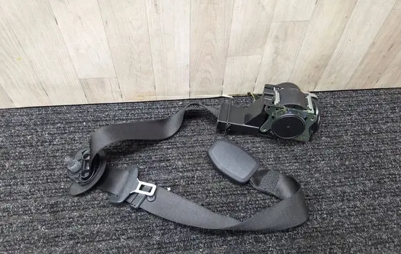 BMW 3 G20 G21 Front seatbelt S2749629005 7496290 72117496290