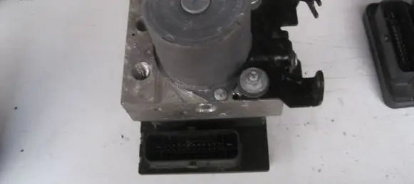 Land Rover Range Rover Sport L320 ABS Pump DH222C405AC
