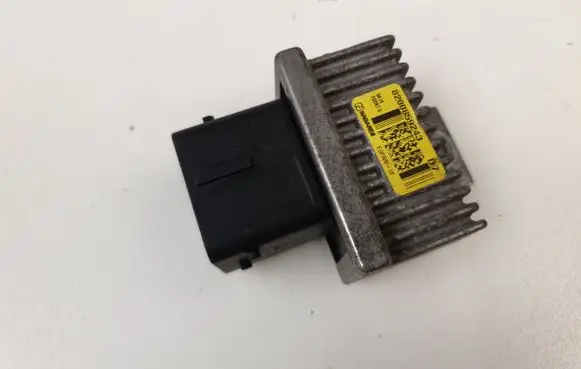 Renault Trafic II (X83) Glow plug pre-heat relay 8200859243