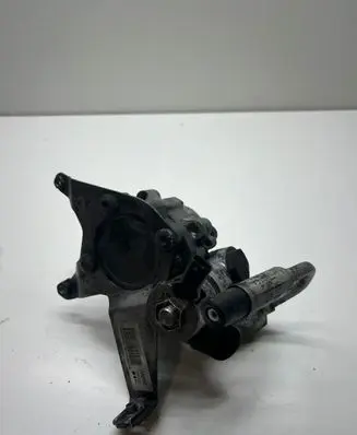BMW 5 E60 E61 Power steering pump 96209