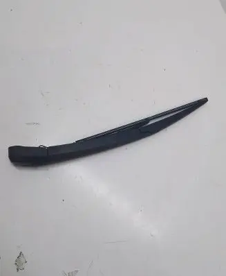 Hyundai Kona I Rear wiper blade arm